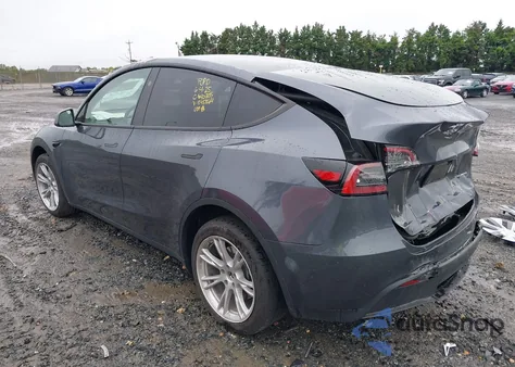 2023 Tesla Model Y Awd/Long Range Dual Motor All-Wheel Drive z USA, uszkodzony, nr VIN 7SAYGDEE5PF895364